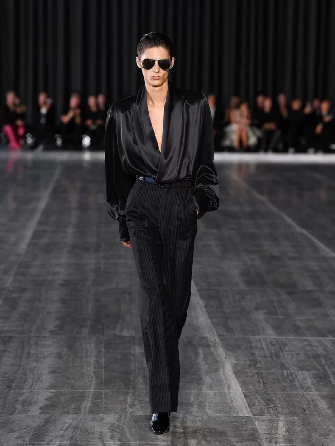 [강동원님 착용] 생로랑 24ss 실크 플루이드 셔츠 상품이미지1