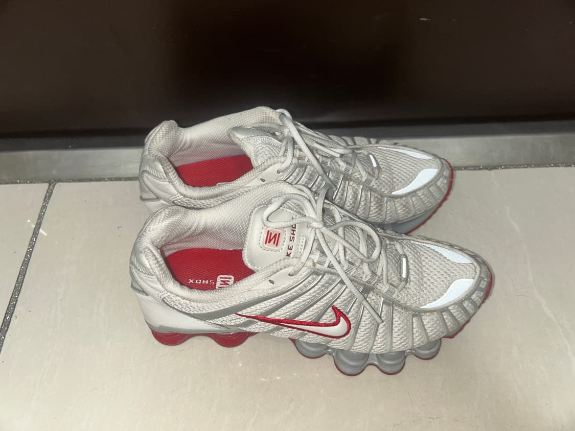 나이키 샥스 TL 플래티넘 틴트 상품이미지3