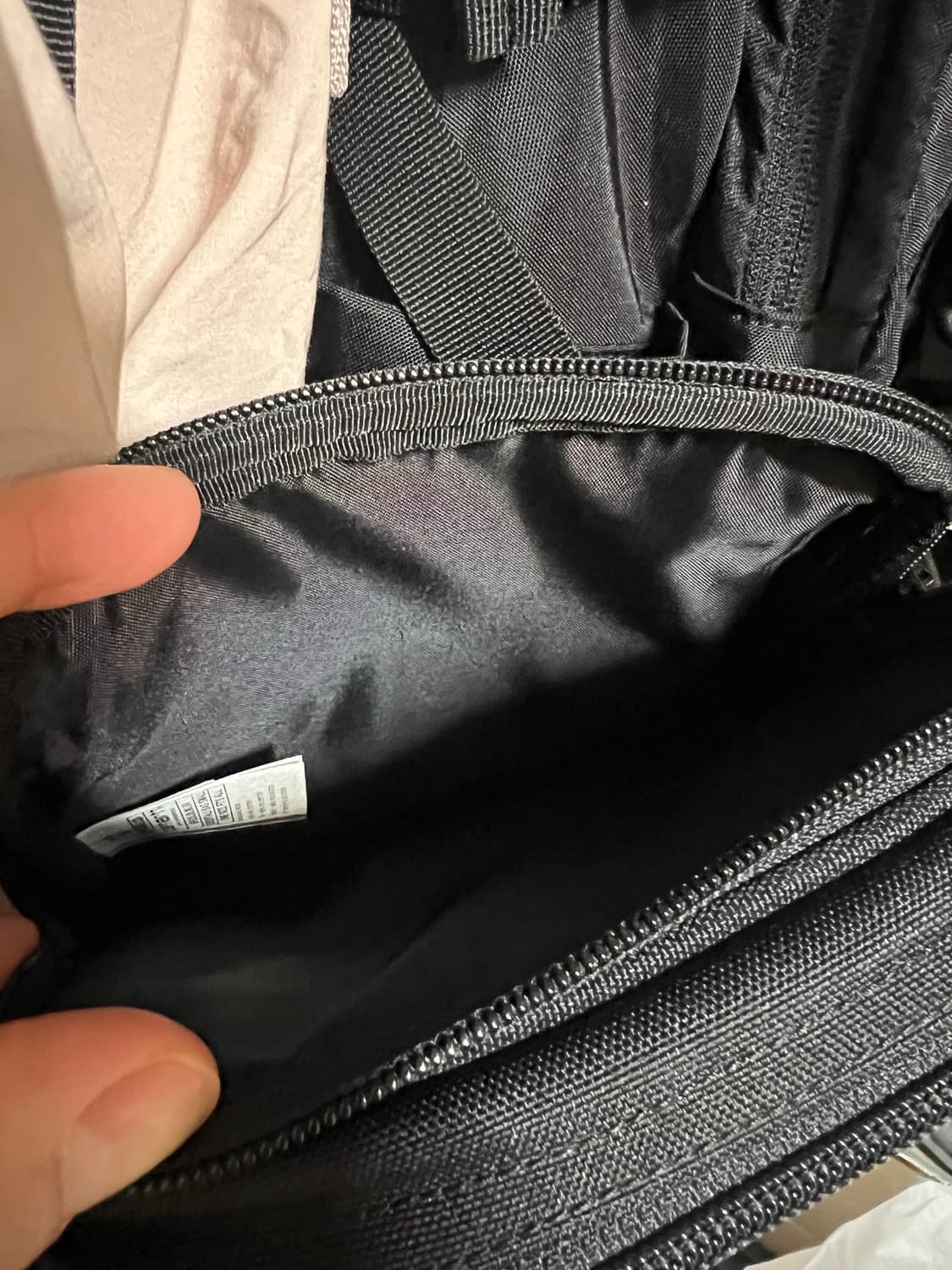 칼하트 윕 에센셜 백 스몰 블랙 판매 상품이미지5