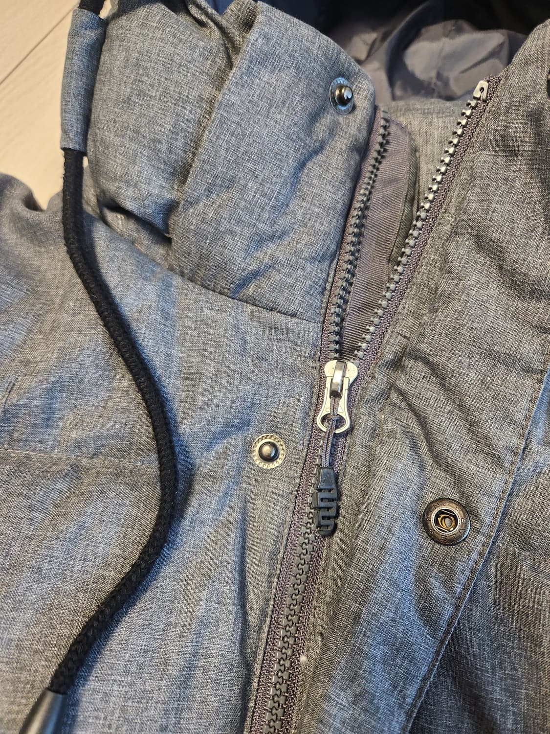 아디다스 남여공용DD70 울렌 덕다운 패딩 방풍 자켓 사이즈90(s)

 상품이미지2