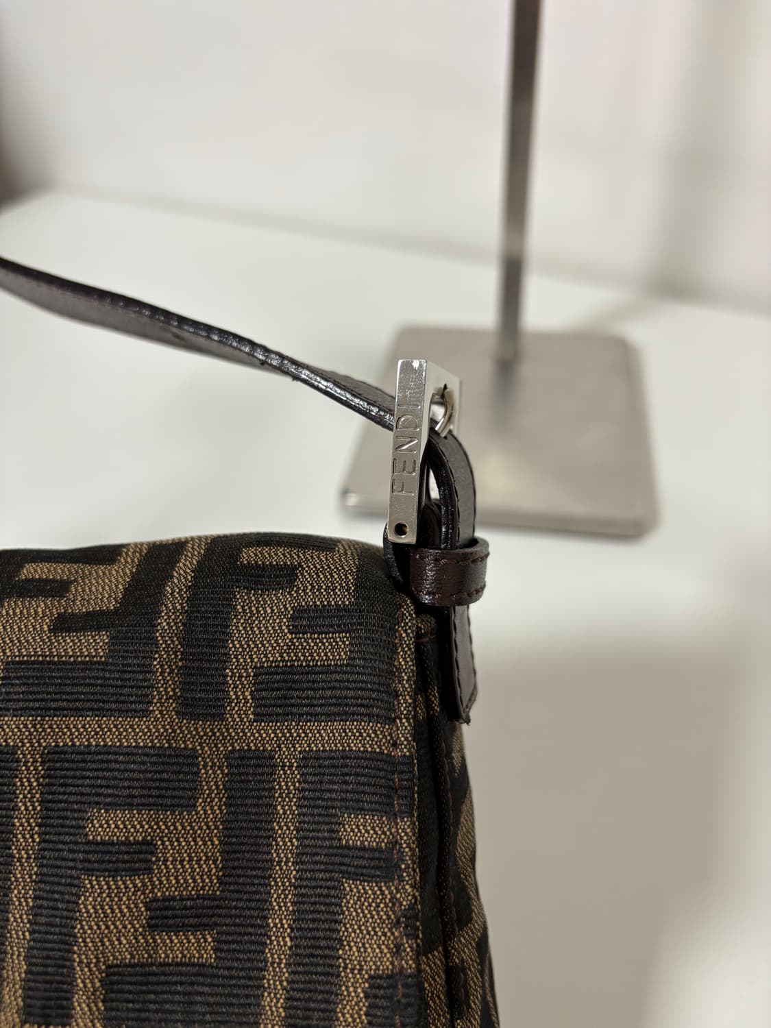 펜디 주카 바게트백  상품이미지6