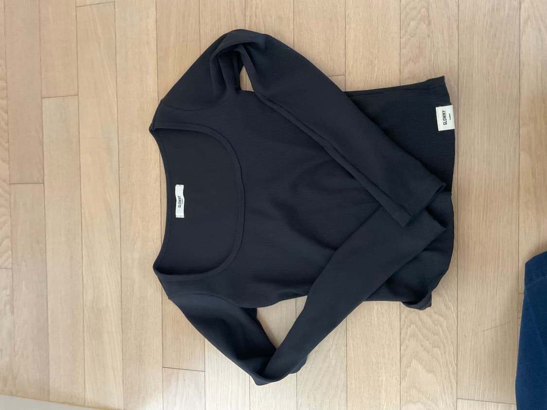 글로니 클래식 립 티셔츠 상품이미지1