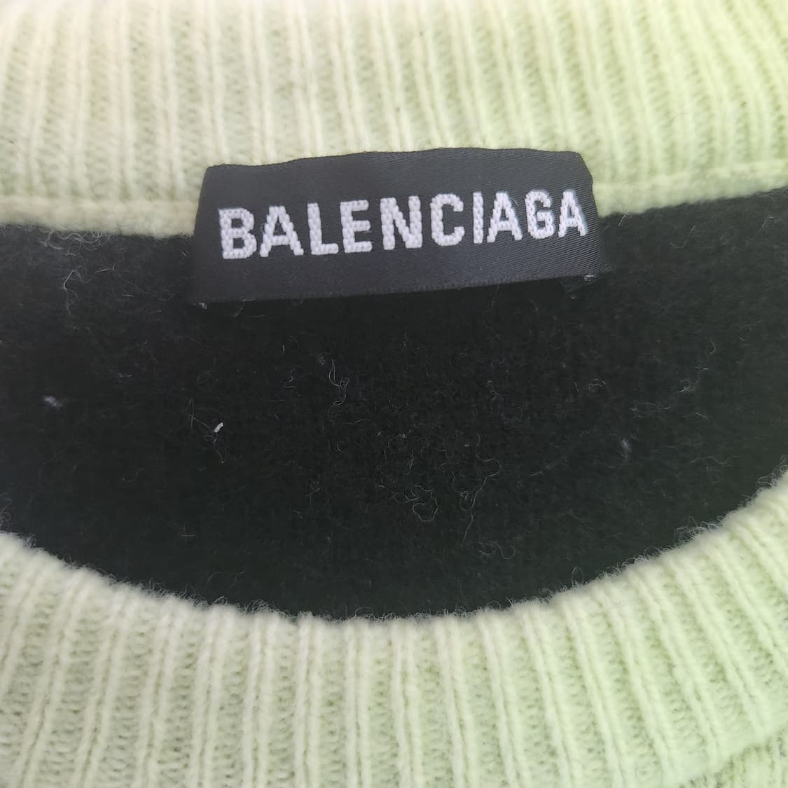 [M/정품] 발렌시아가 멀티로고 니트 상품이미지4