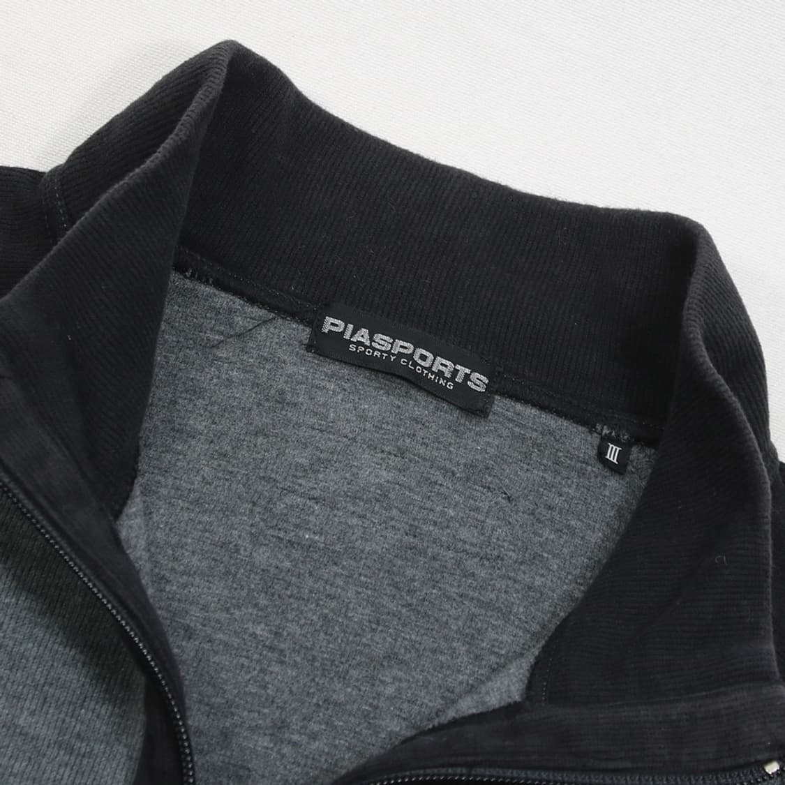 (착용컷) PIASPORTS 하프 집업 폴라 스웻 셔츠 (남성용 100) 상품이미지5