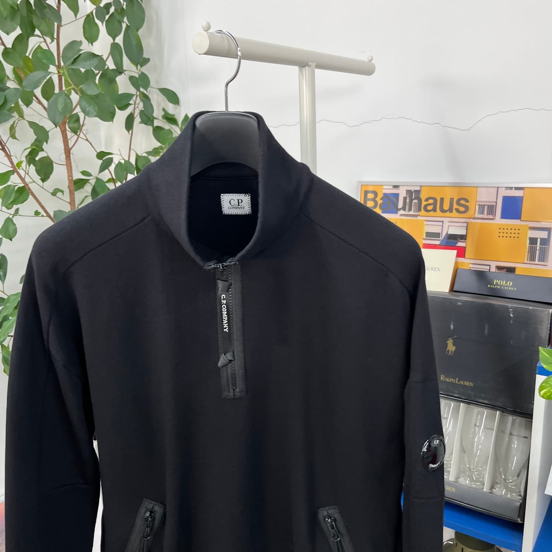 Cp컴퍼니 렌즈와펜 풀오버 하프집업 L 상품이미지2