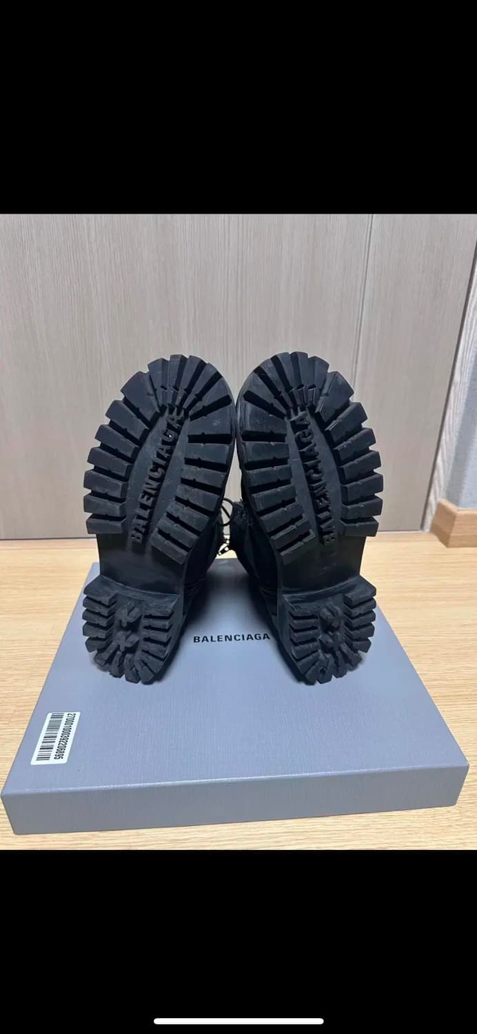 (42) 발렌시아가 컴뱃 스트라이크 20mm 부츠 블랙 상품이미지6
