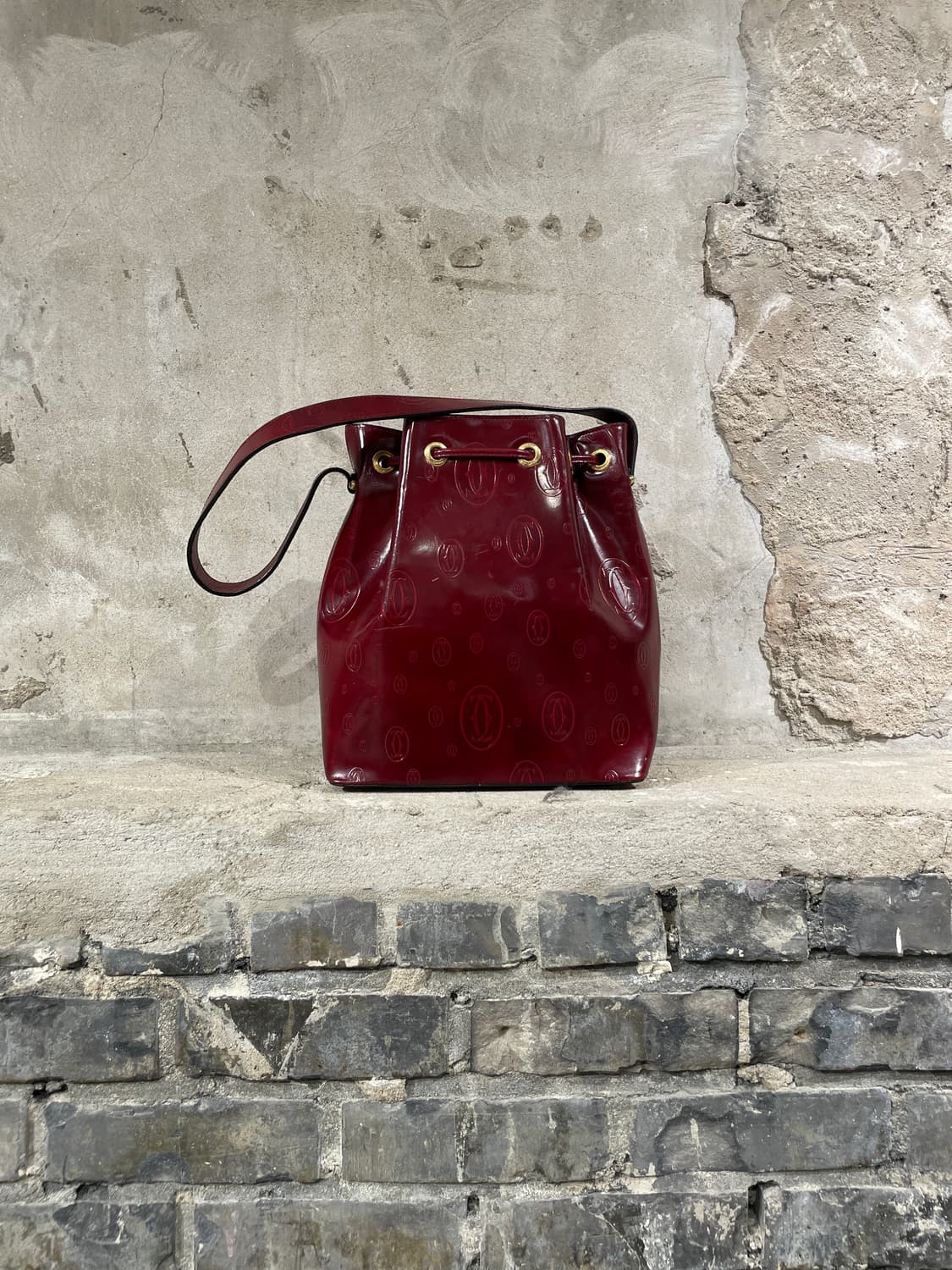 까르띠에 레드 보르도 버킷 숄더백 상품이미지3