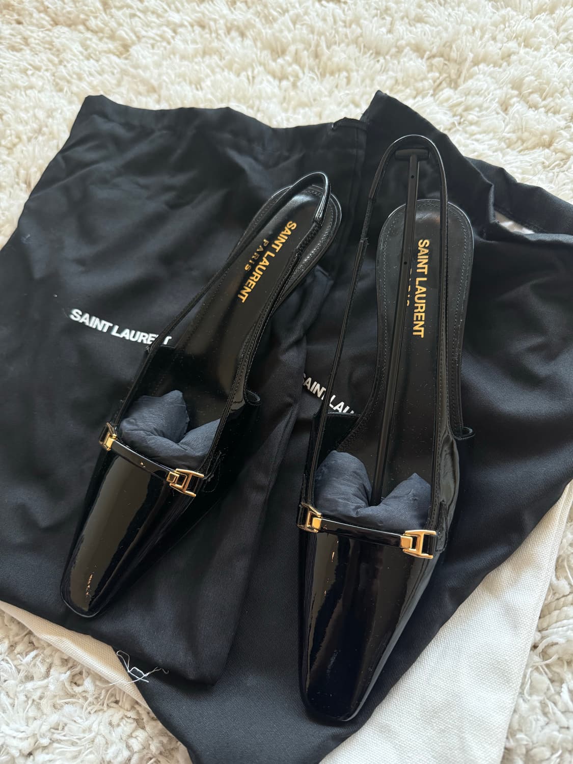 생로랑 블랙 페이던트 슬링백 힐 상품이미지2