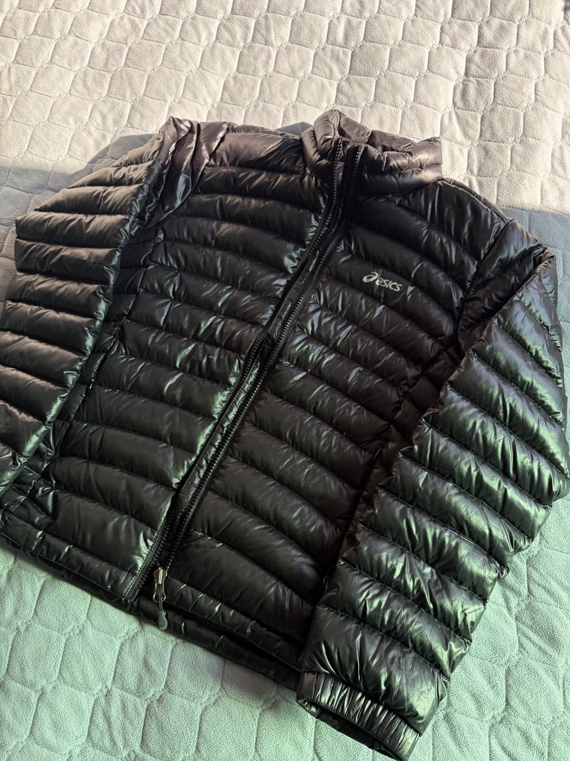 아식스 블랙 경량패딩 상품이미지1