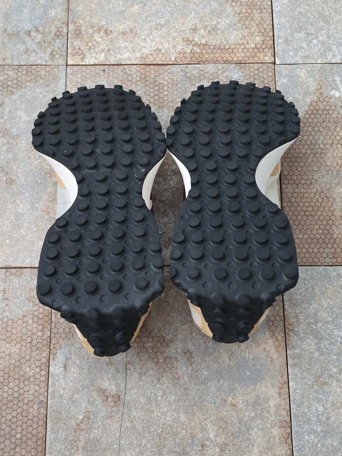 (230)뉴발란스 327 문빔 고스트 페퍼  상품이미지9