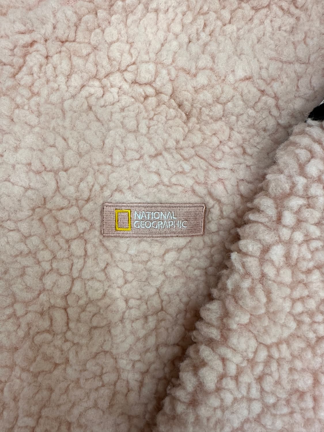 내셔널지오그래픽 뽀글이 후리스 핑크 상품이미지3