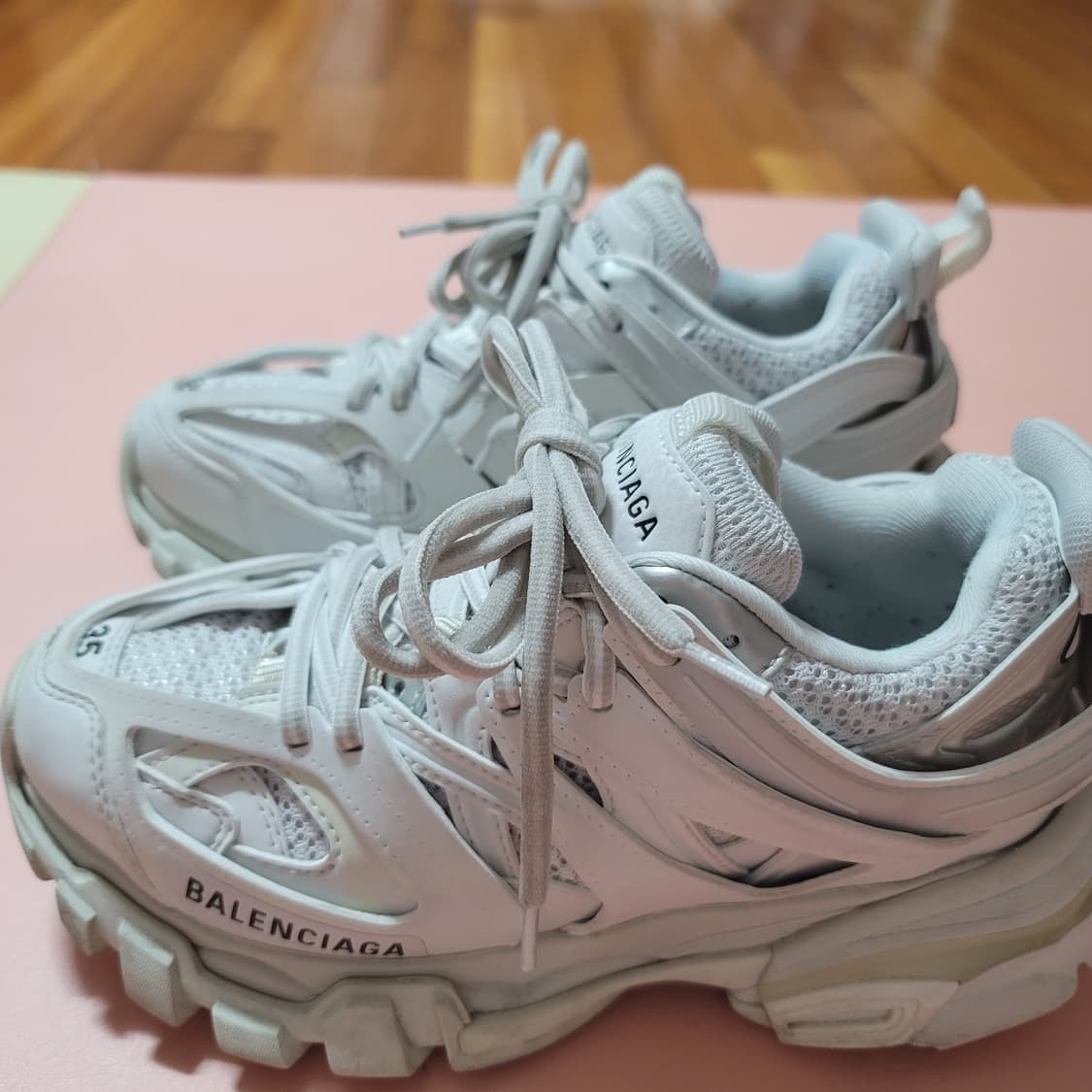 발렌시아가 트랙 화이트 35사이즈 상품이미지7