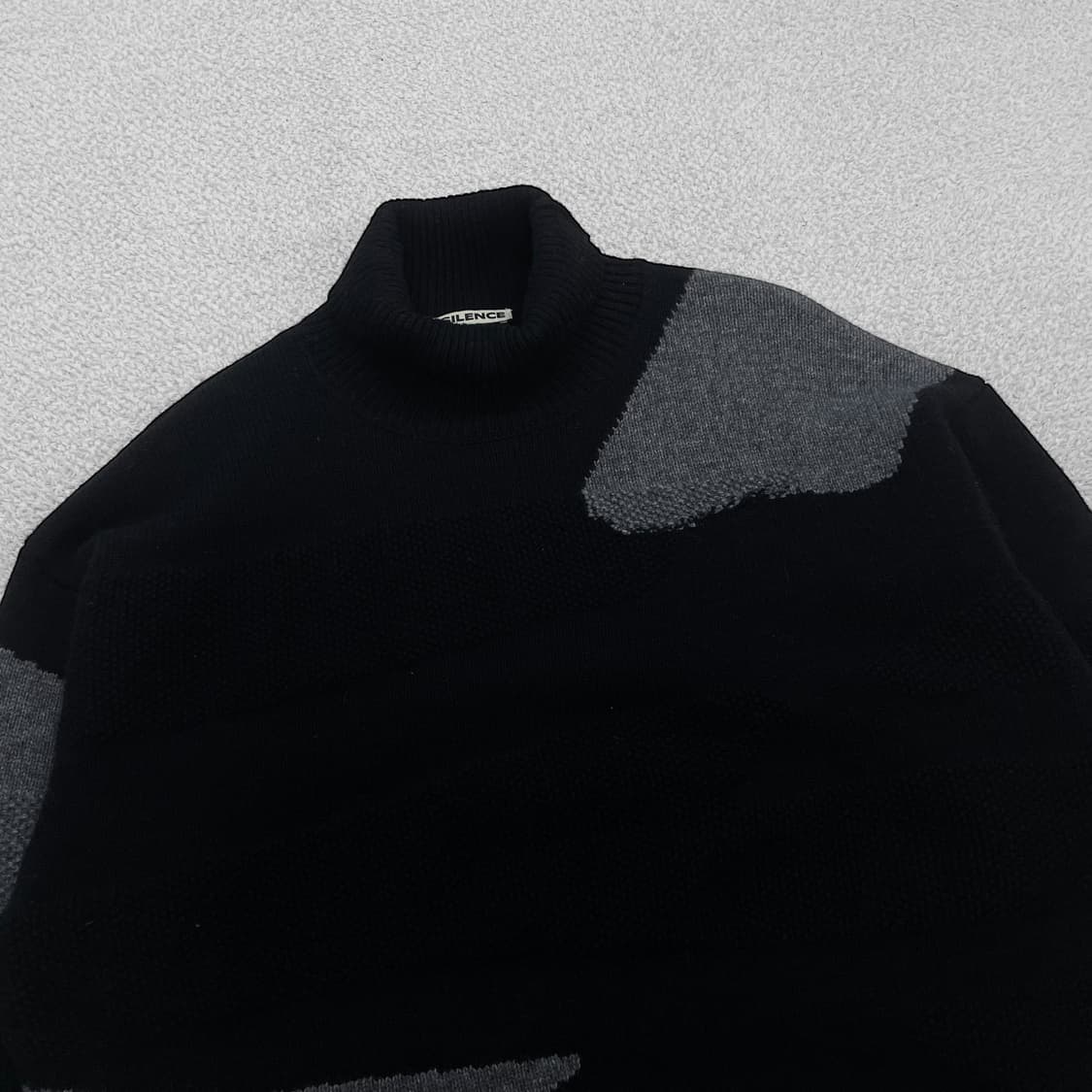 인사일런스 하이넥 인타샤 터틀넥 니트 블랙 상품이미지2