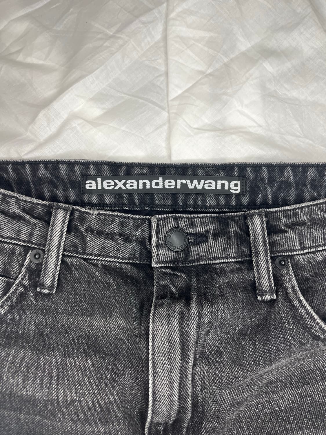 알렉산더왕 바이트 하이라이즈 데님 쇼츠 상품이미지3