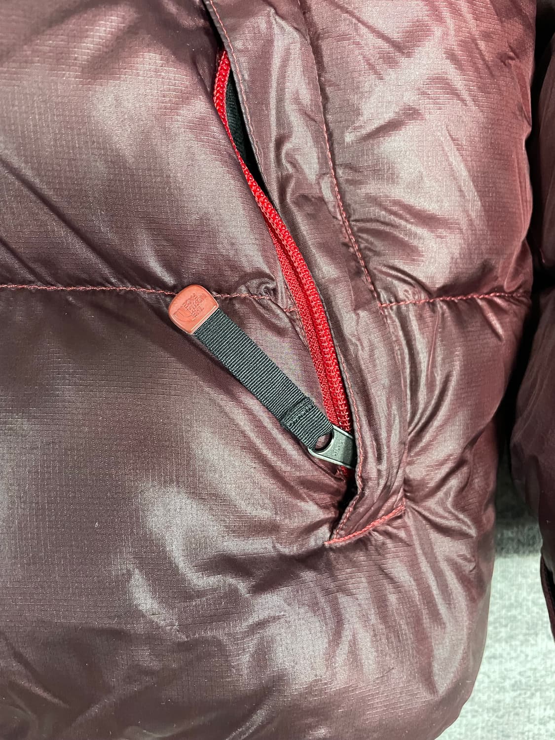 TNF 1996 눕시 블랙자수 상품이미지4