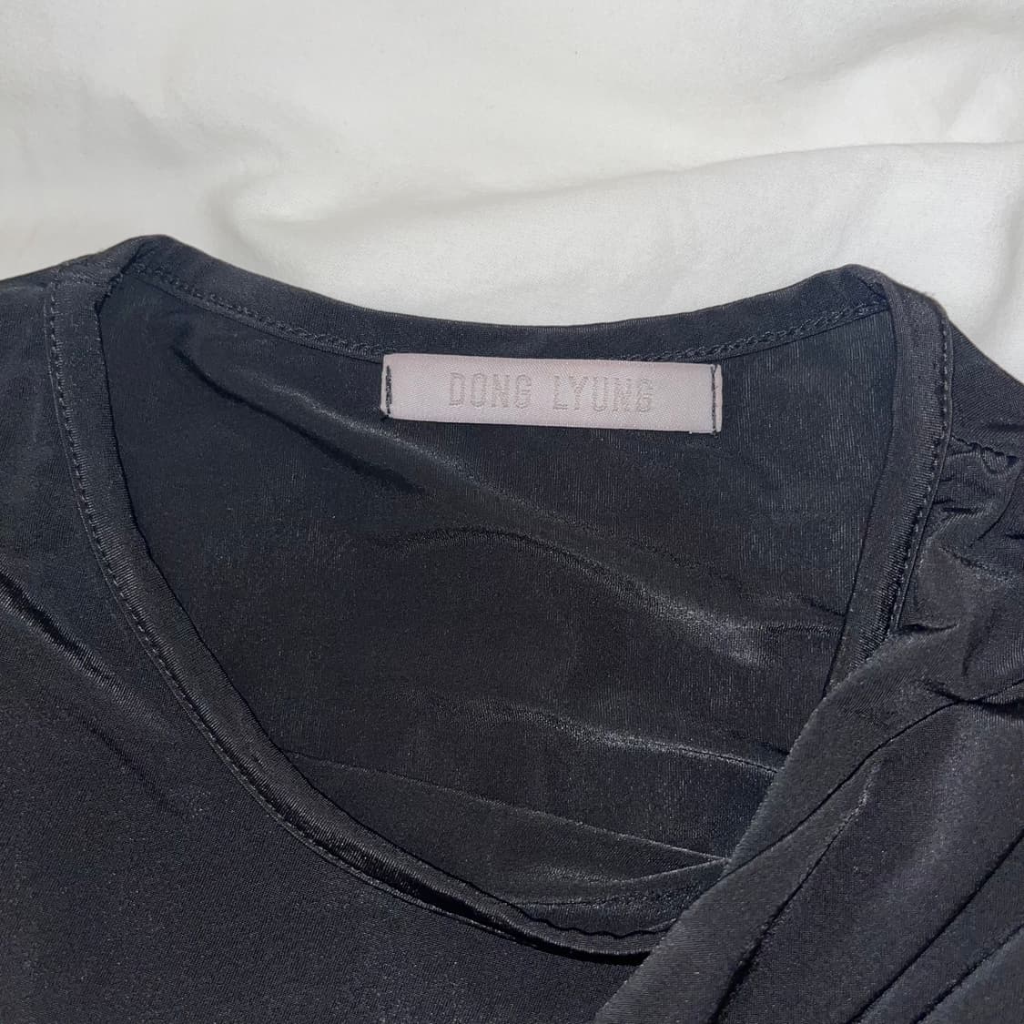 *판매중단예정* 동령 Donglyung 드레이프 롱슬리브 티셔츠 블랙 상품이미지6