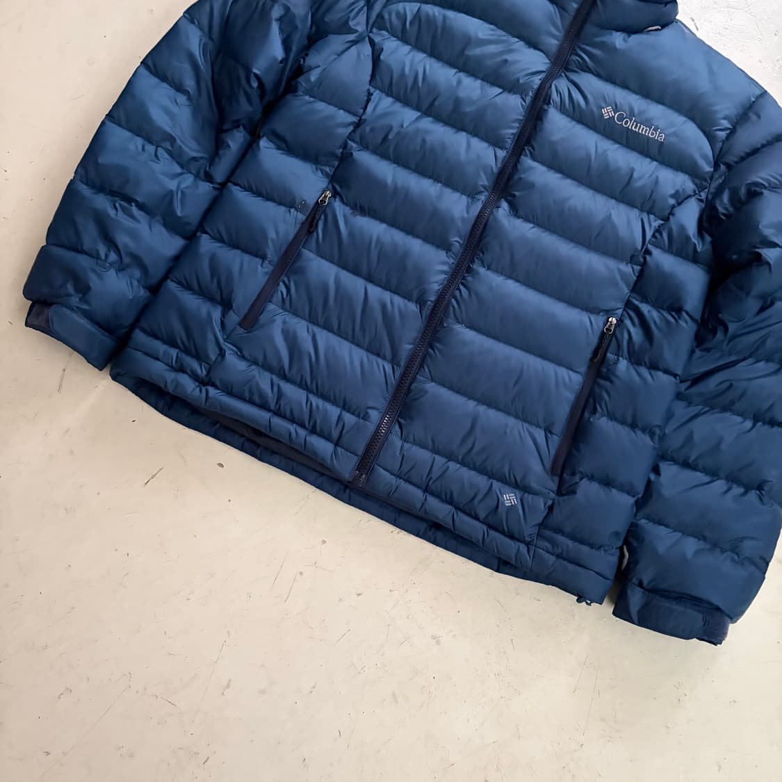 00s 컬럼비아 빈티지 경량패딩 M 상품이미지3