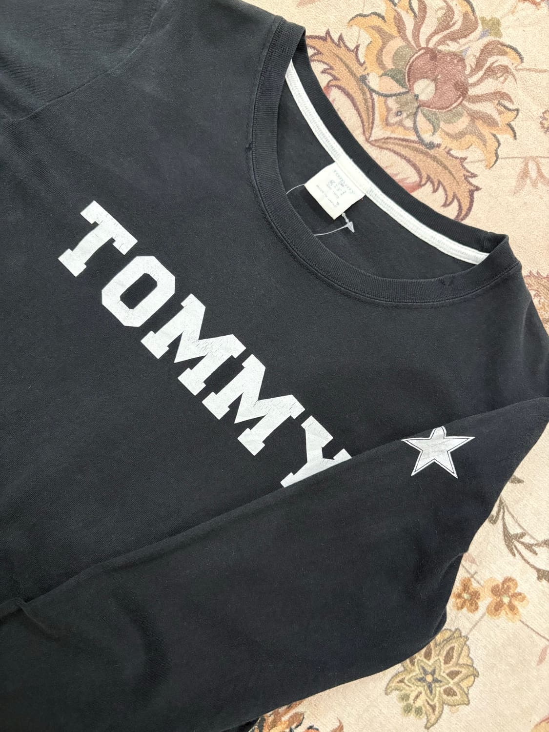 타미힐피거 스펠아웃 롱슬리브 상품이미지3