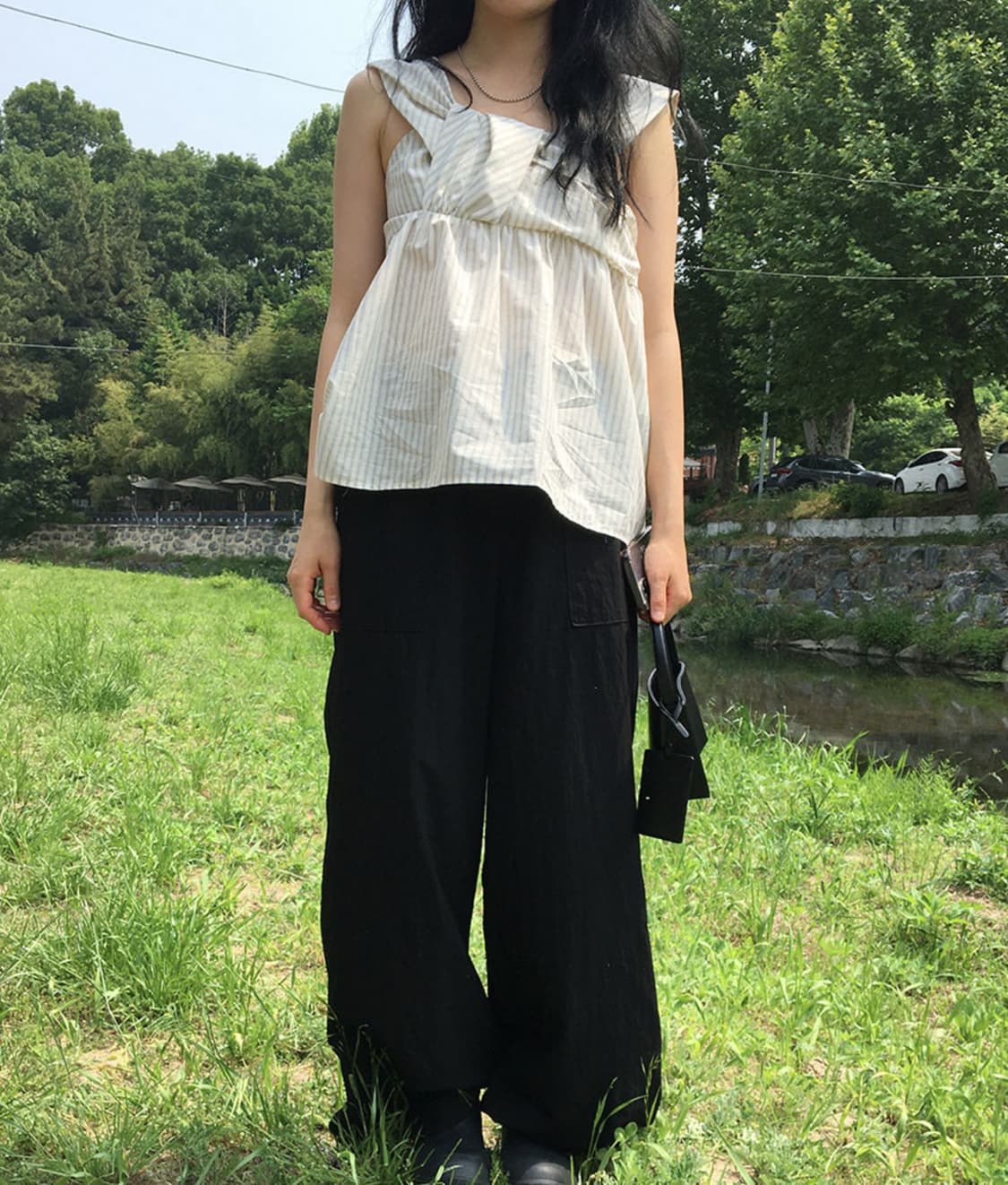 새상품) 미닝아웃 세이지 나시 블라우스 베이지 상품이미지3