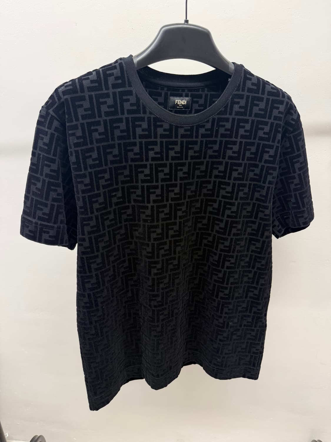 펜디 모노그램 벨벳 반팔 M사이즈 정품 상태좋음 상품이미지1