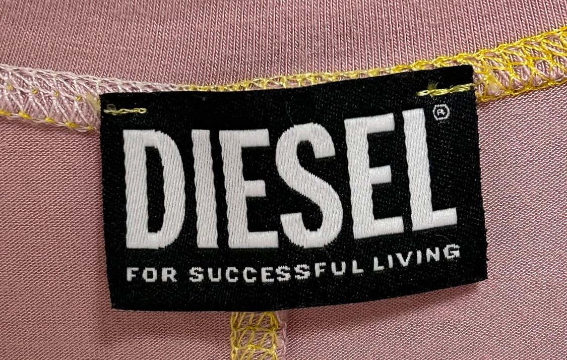 [새상품] 디젤 diesel SKYOVERALL 로고 반팔 티셔츠 xs 상품이미지8
