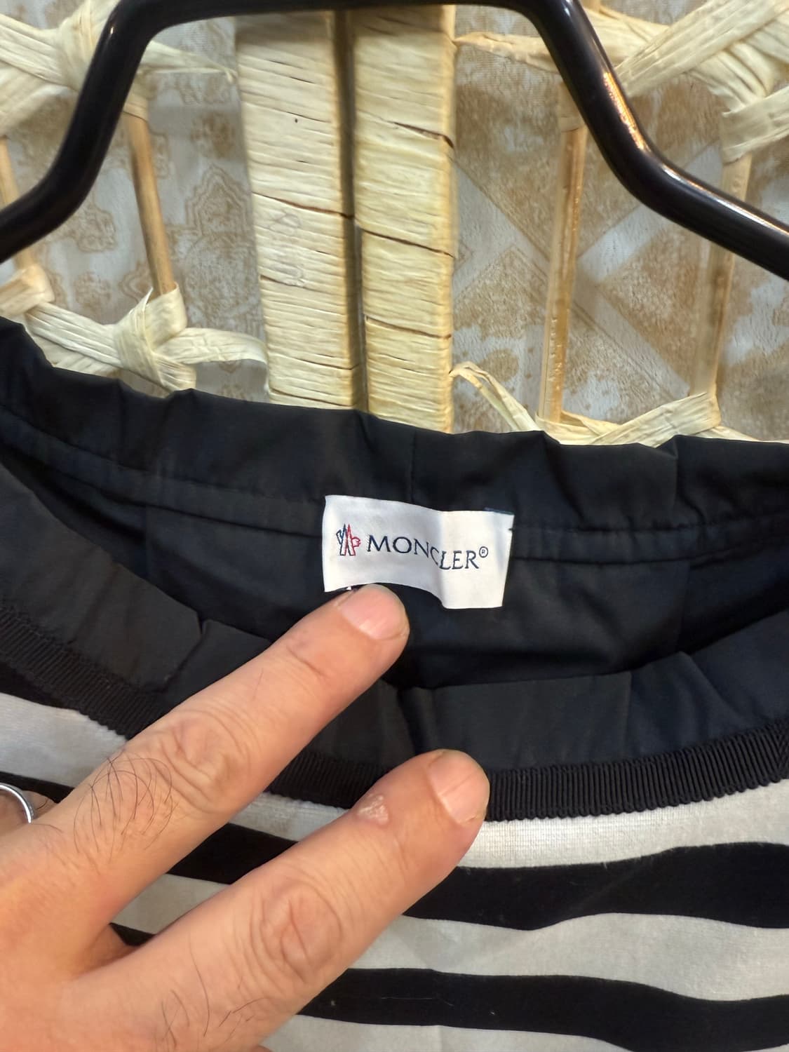 66 정품 몽클레어 원피스 팝니다 상품이미지2