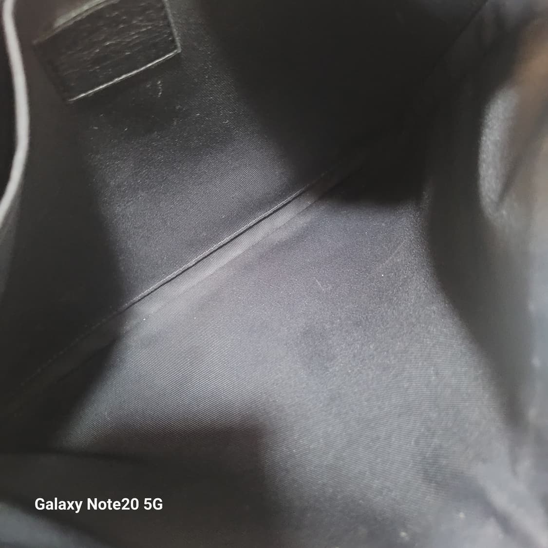 정품 루이비통 X 버질아블로 쉐도우 토뤼옹 모노그램 클러치백 상품이미지8