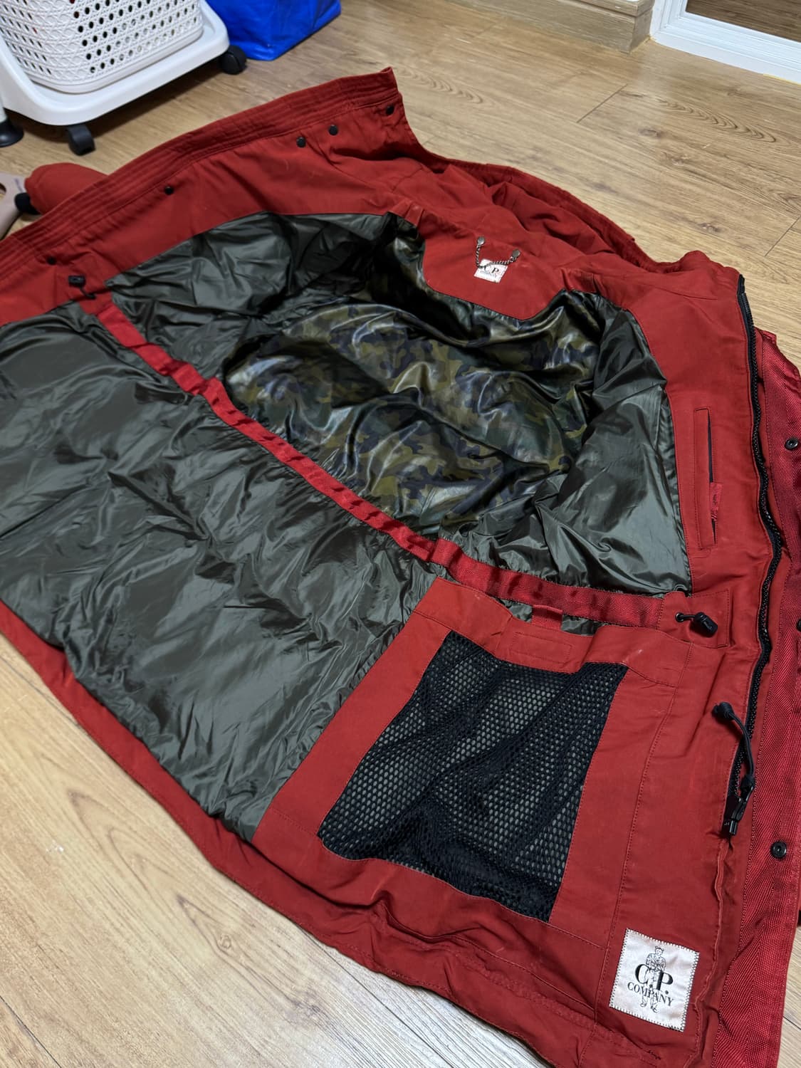 (105) CP컴퍼니 고글렌즈 덕다운 패딩 상품이미지3