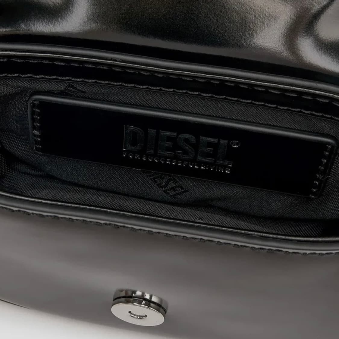 (당일발송) 디젤 1DR XS S 로고 탑핸들 미니 크로스백 블랙 상품이미지6