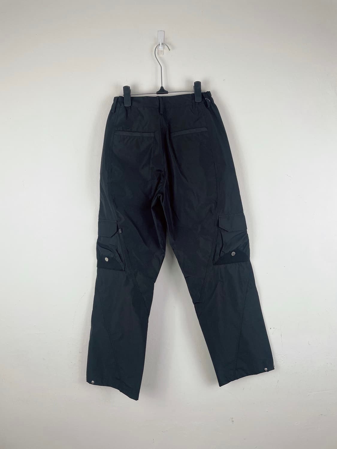 산산기어 X 알파인더스트리 블랙 윈드 팬츠 상품이미지2