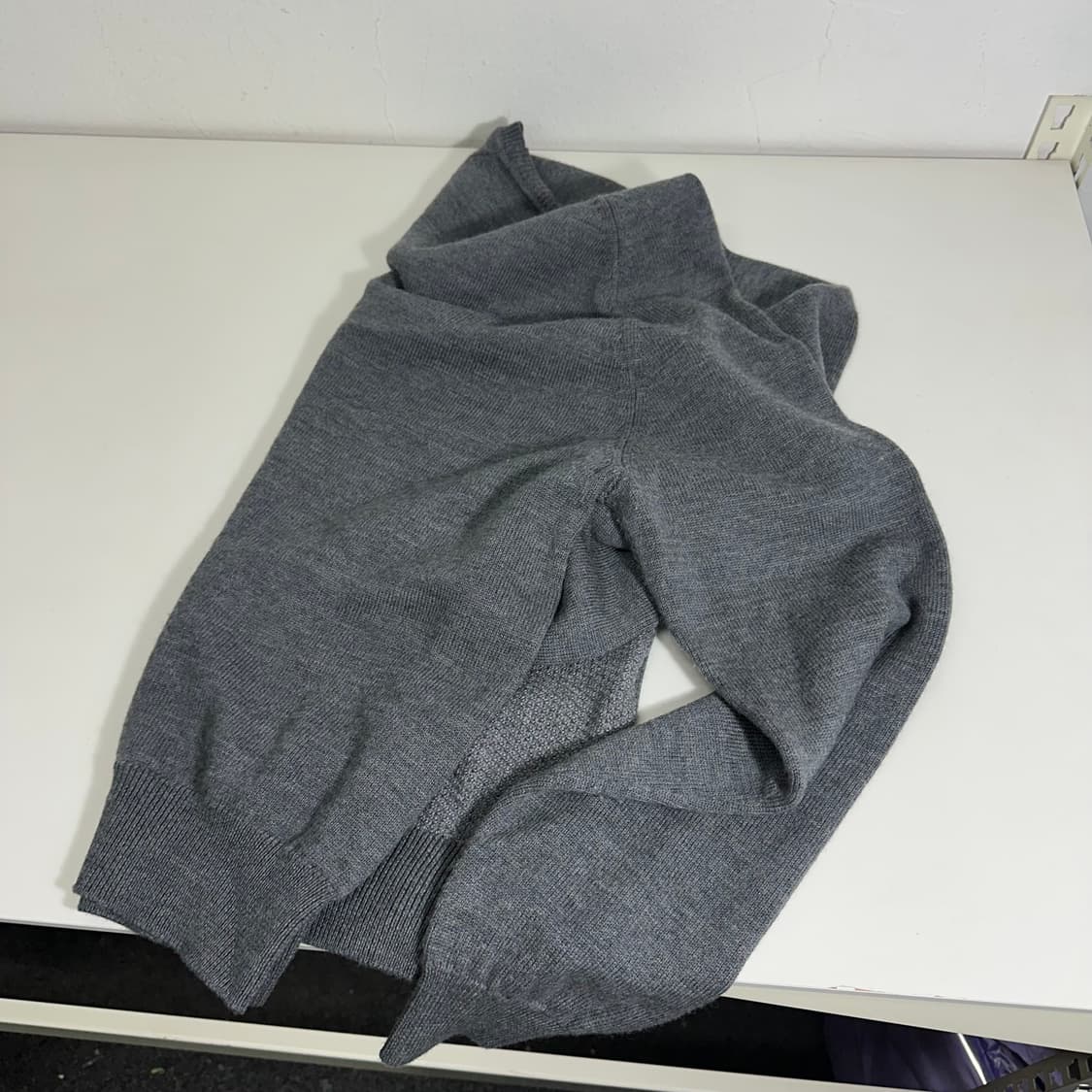 L 브룩스브라더스 그레이 메리노울 라운드 니트 상품이미지5