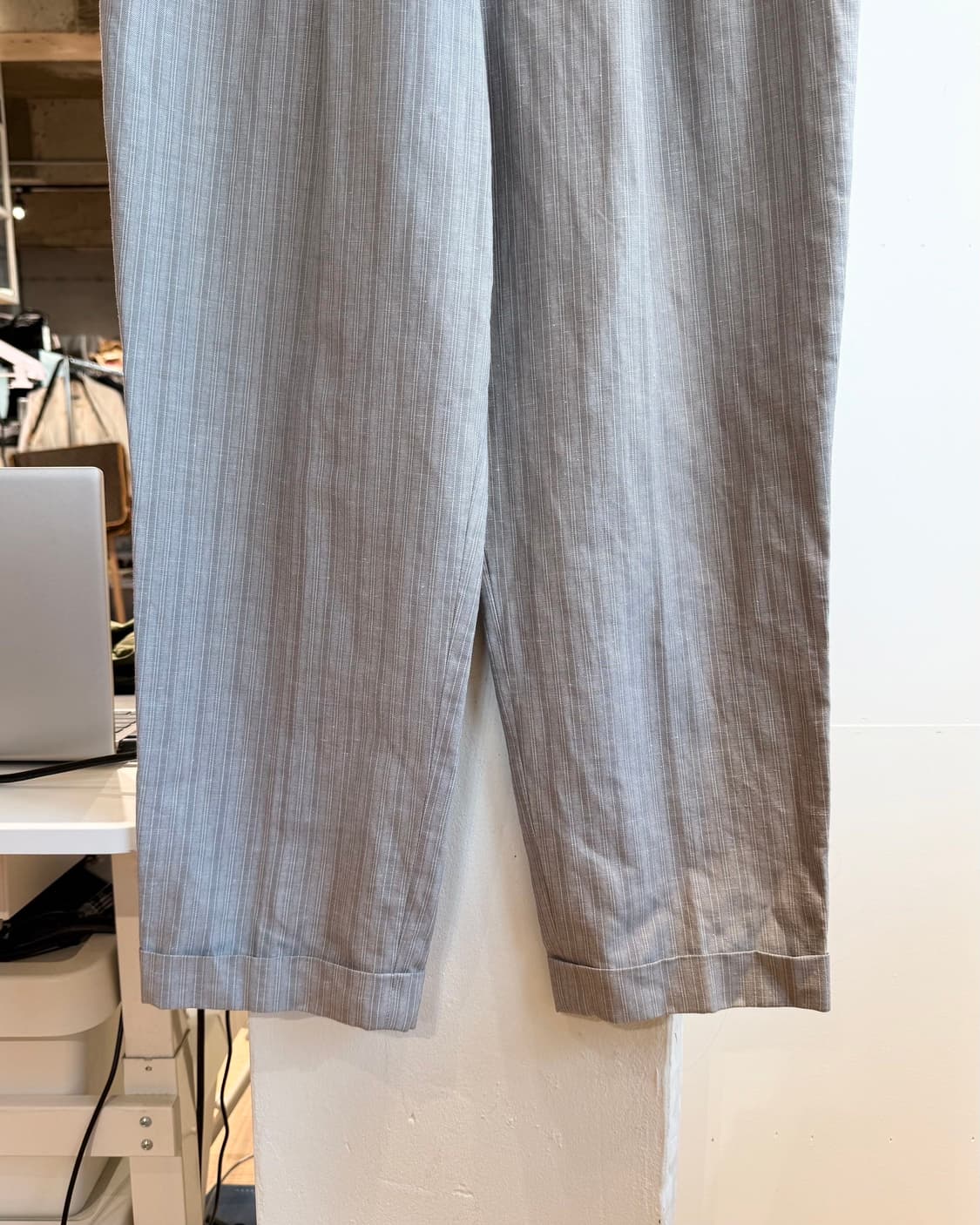 마가렛호웰 그레이 스트라이프 슬랙스 팬츠  상품이미지4