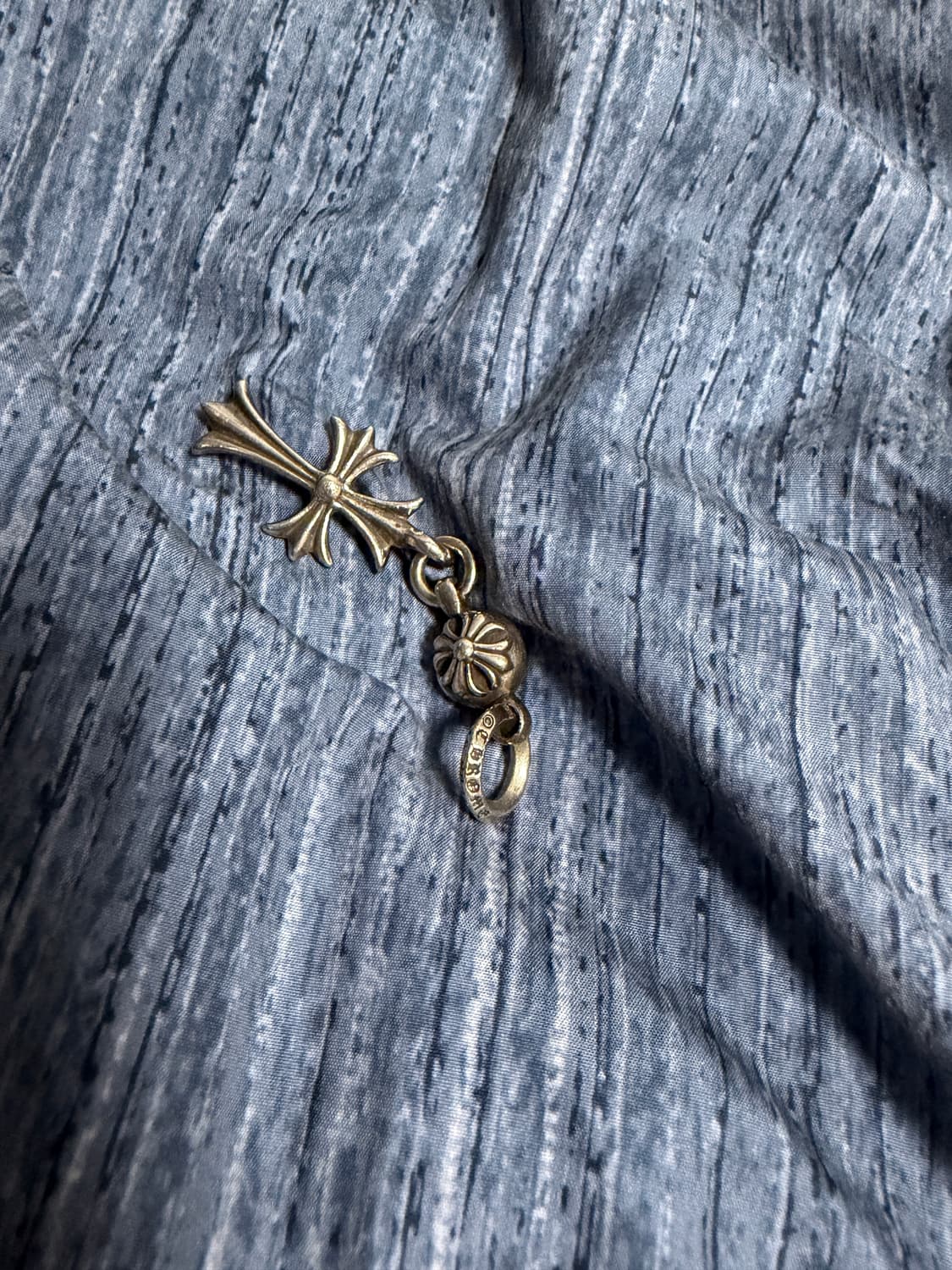 크롬하츠 원볼 타이니 CH 크로스 펜던트 단품 상품이미지4