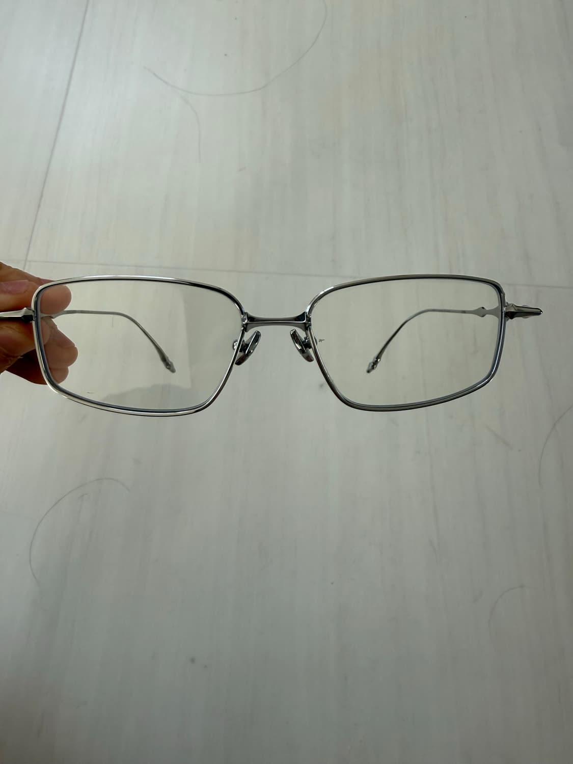 젠틀몬스터 아토믹 02 상품이미지1