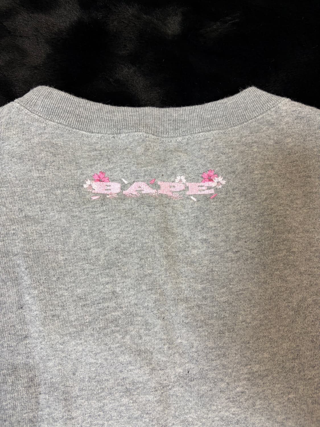 베이프 사쿠라 플라워 자수 맨투맨 xxl 상품이미지5