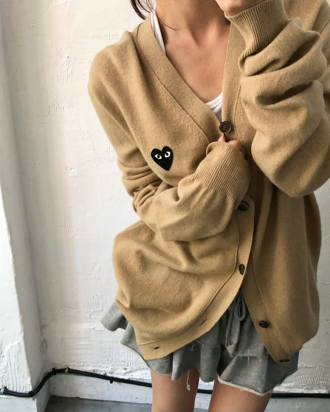 COMMEdesGARCONS 꼼데가르송 베이지컬러 블랙와펜 가디건  상품이미지2