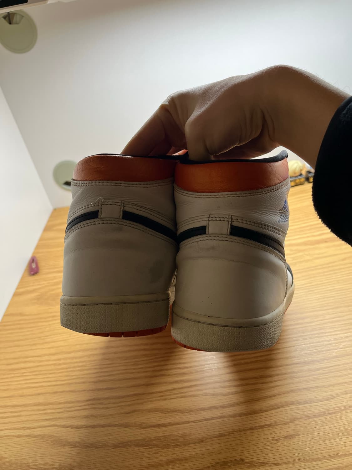 조던 1 레트로 하이 일렉트로 오렌지 상품이미지4