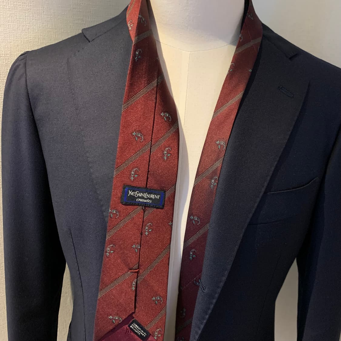 입생로랑(YSL) 페이즐리 슬림넥타이 명품 100실크 정장룩 코디 상품이미지2