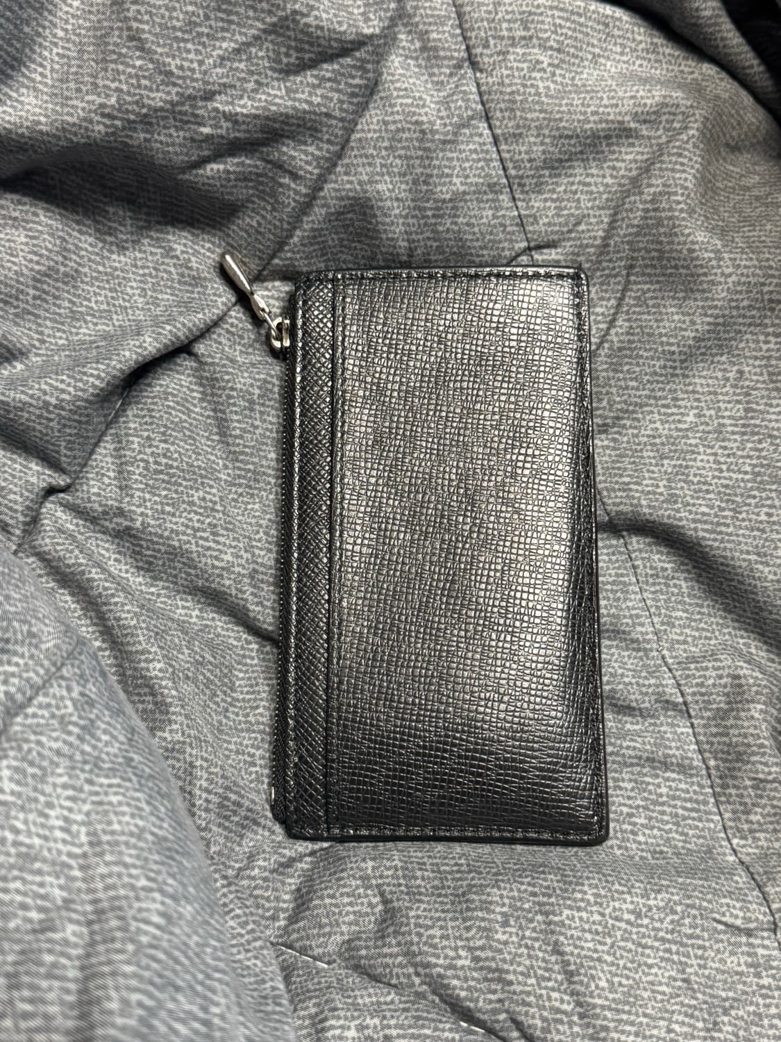 루이비통 코인 카드 홀더 타이가 블랙 상품이미지3