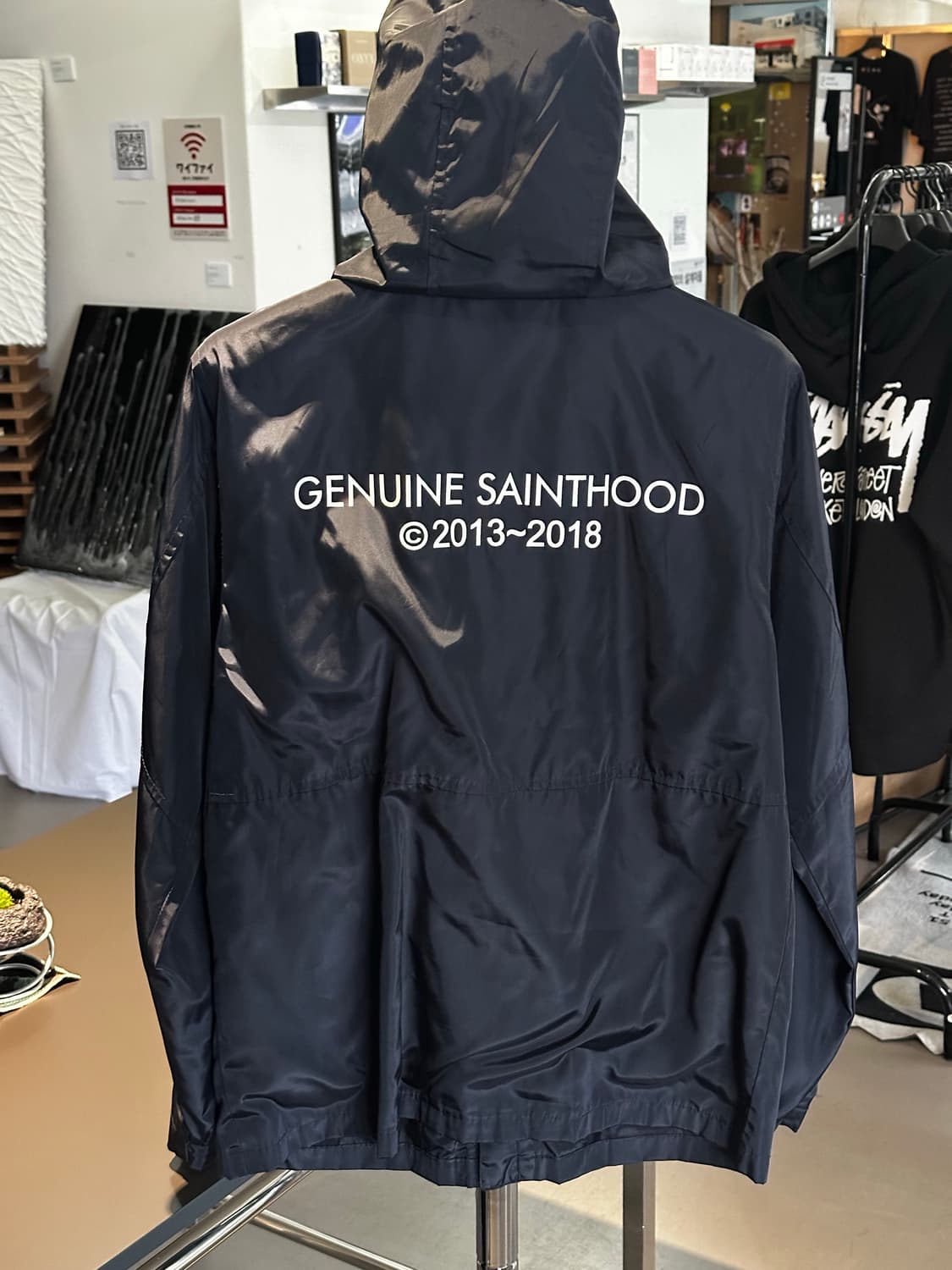sainthood 바람막이 상품이미지2