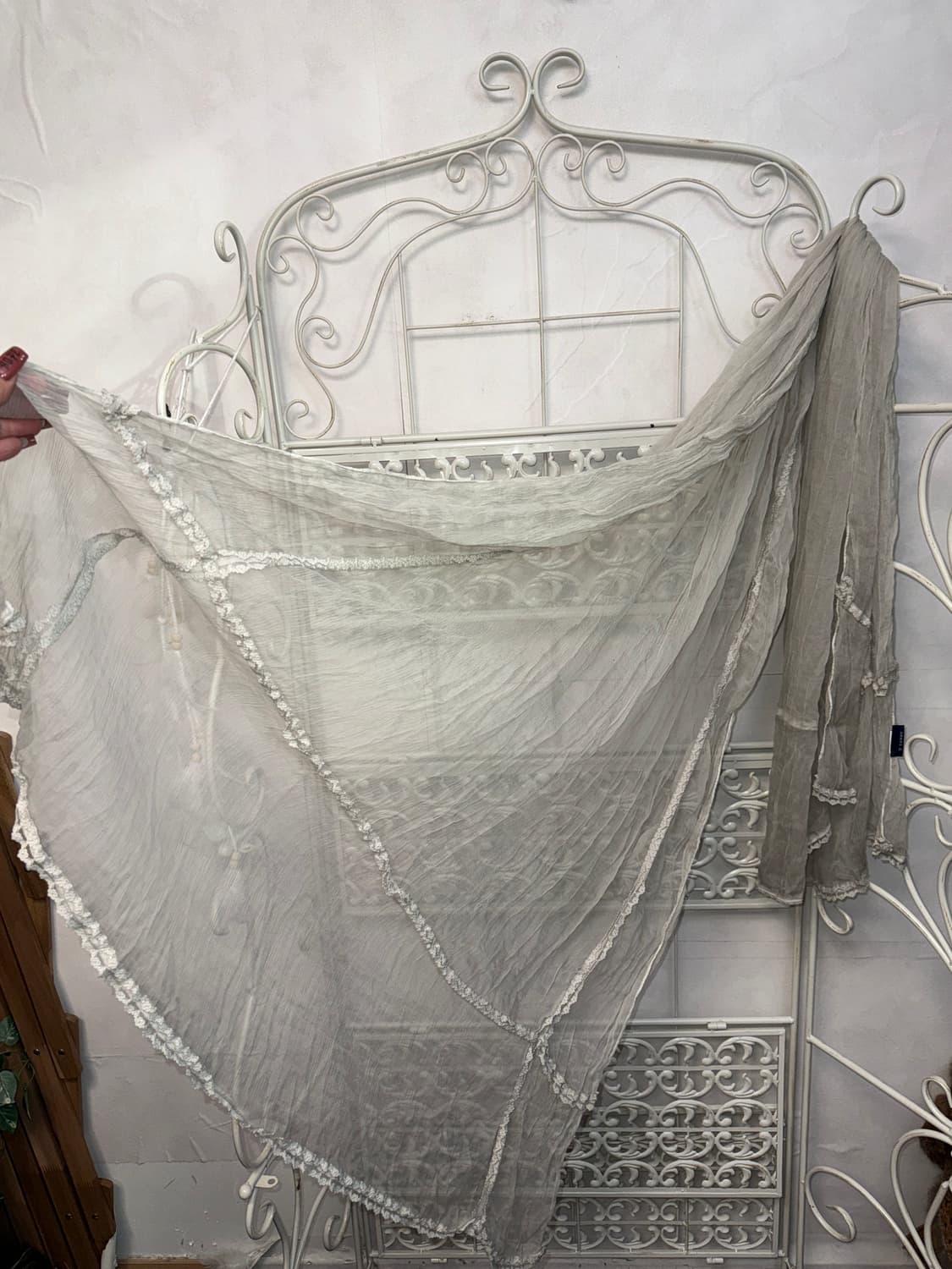Tandy gray lace detail silk scarf 상품이미지3