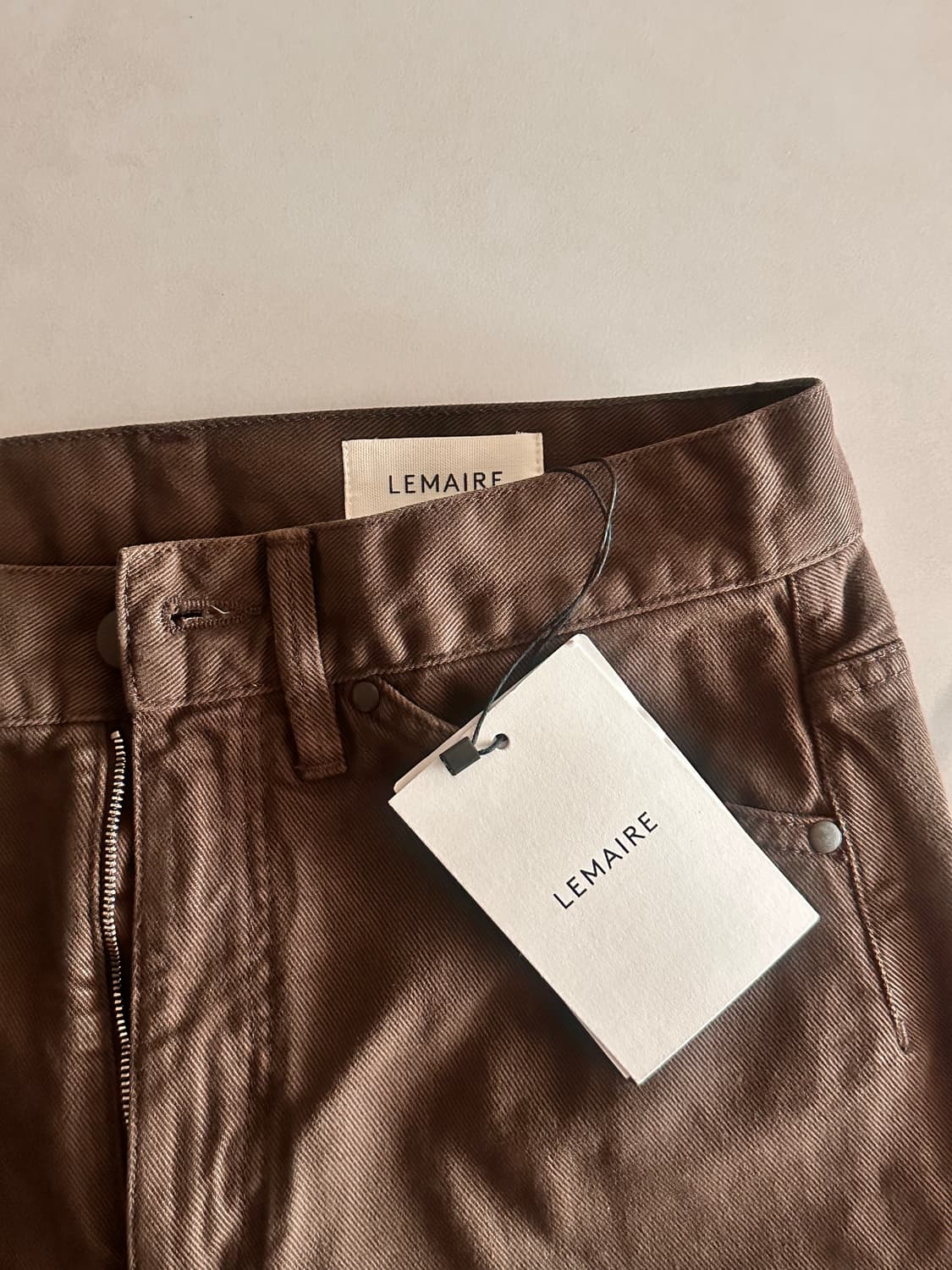 르메르 심리스 진 다크브라운 46사이즈 상품이미지1