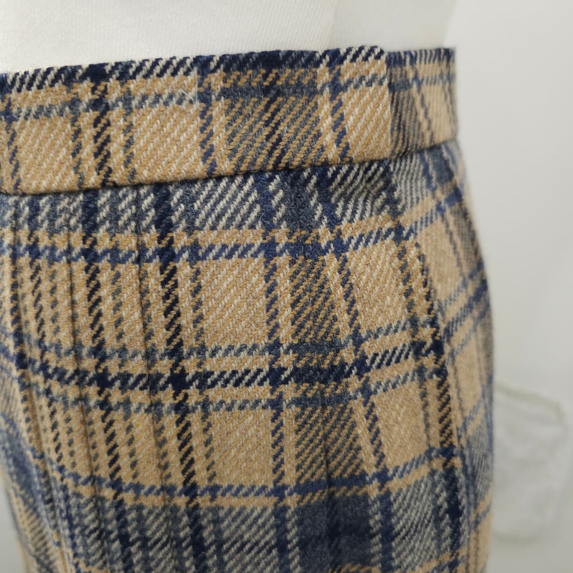 DAKS 모 혼방 체크 플리츠 베이지 미디스커트 일본빈티지 상품이미지4