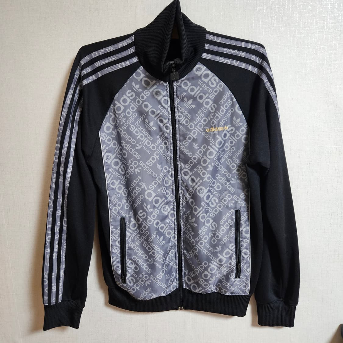 아디다스 로고 패턴 져지 110 상품이미지1