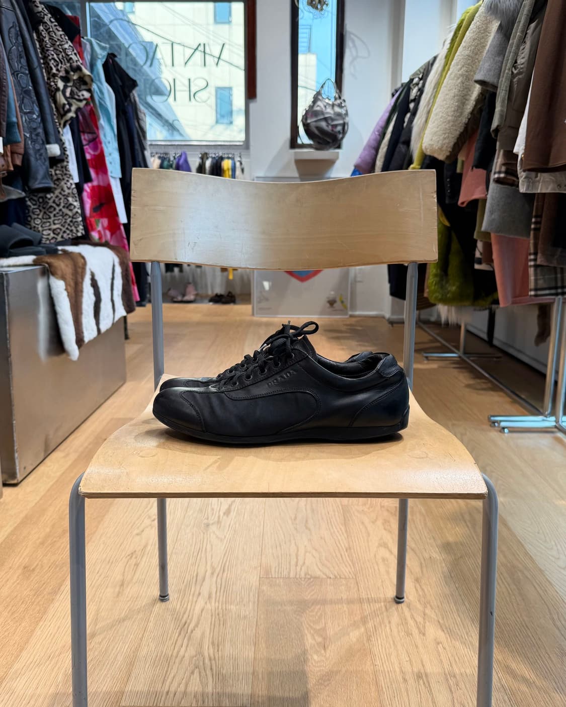 프라다 블랙 레더 스니커즈  상품이미지4