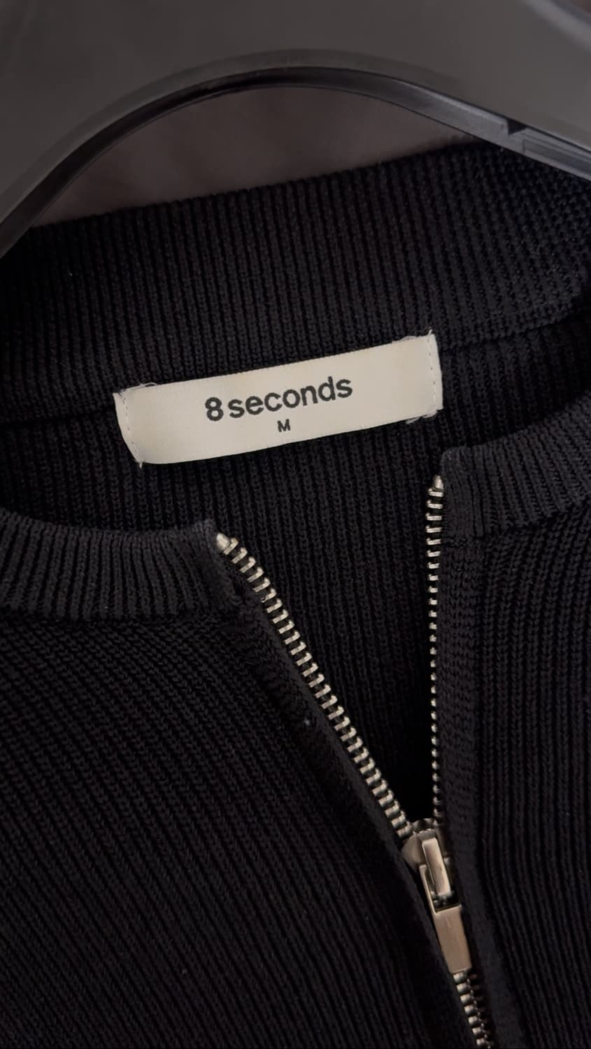 8세컨즈 니트집업 M 상품이미지1