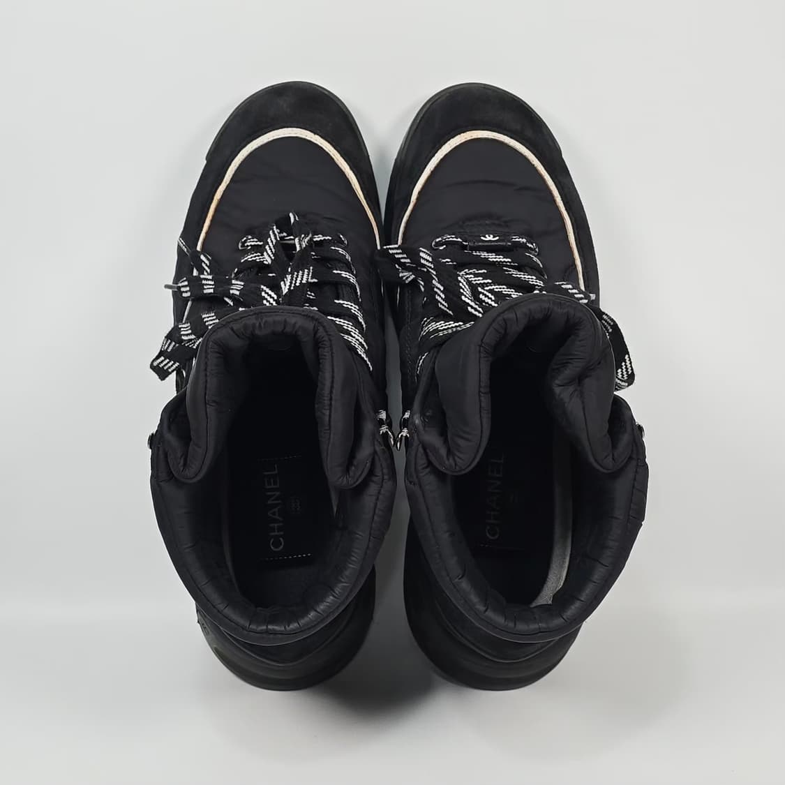 샤넬 패브릭 스웨이드 패딩 스니커즈 ( 245 ) 상품이미지6