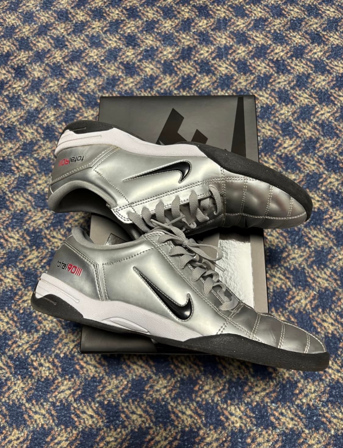 나이키 토탈90 상품이미지4