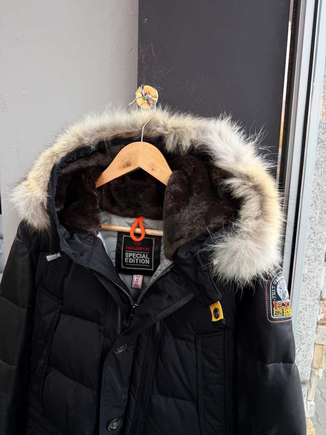 S/ 파라점퍼스 스페셜에디션 고트레더 리얼퍼 패딩점퍼 상품이미지3