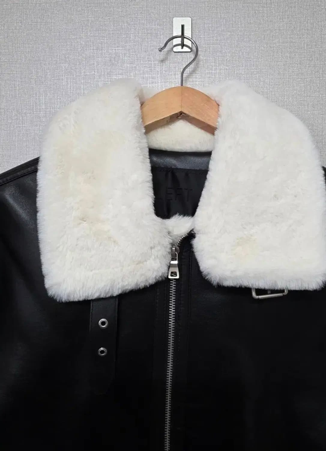 LEFT 블랙 무스탕 퍼 가죽 자켓 사이즈  105 상품이미지8